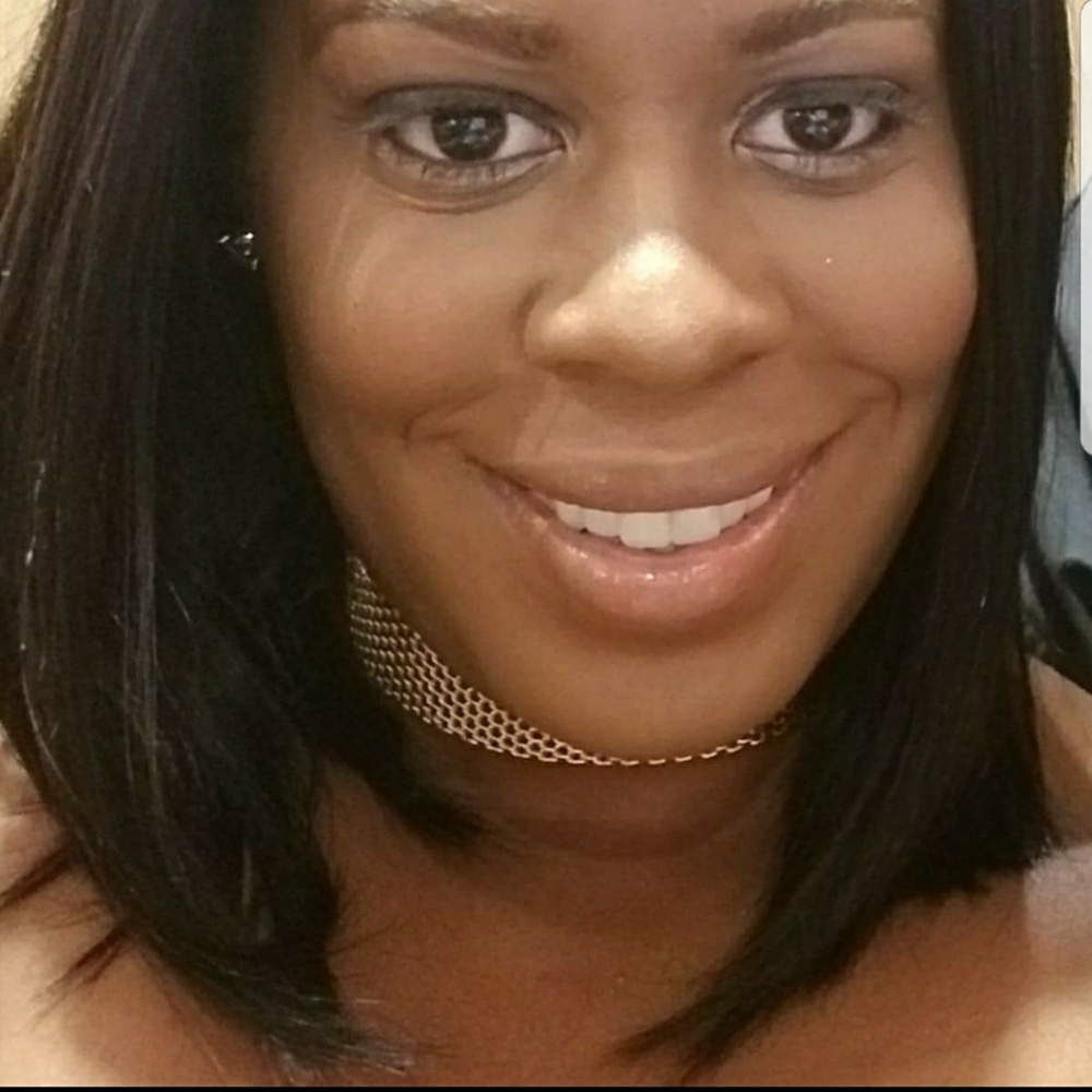 Meet your Posher, Anita